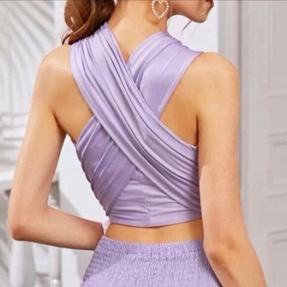 Crisscross Wrap Tie Front Halter Top - Picture 3 of 4